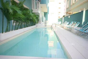 בית מלון כפרי Residence Beach Paradise