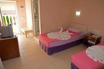 Sayanora Hotels Side