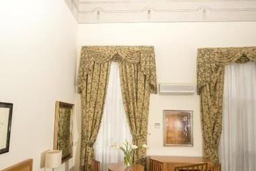 هتل Villa Imperiale