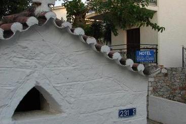 Villa Kosta Hotel & Apartments