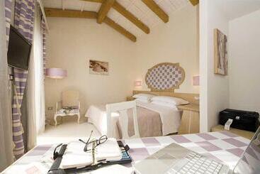 בית מלון כפרי Vivosa Apulia Resort