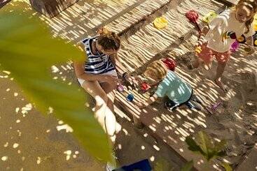 אתר נופש Robinson Kyllini Beach All Inclusive