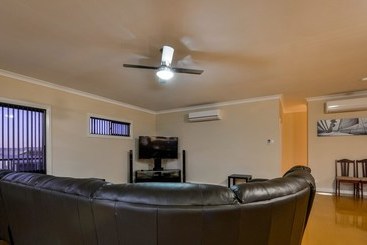 16 Crevalle Way