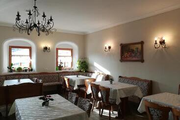 Die Oberlochmühle Pension