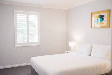 هتل Middleton Beach By The Bnb Collection