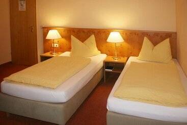 酒店 Sauerländer Hof Iserlohn