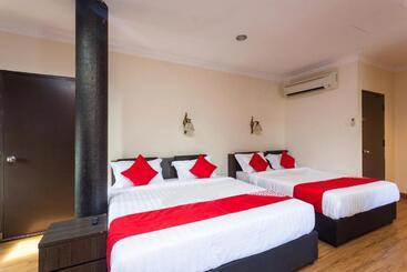 T P Hotel By Oyo Rooms