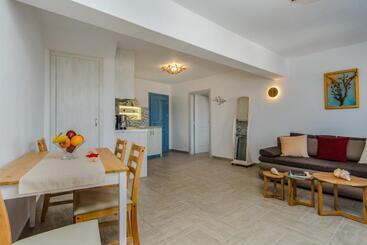 Bed and Breakfast Adamantios Villas & Suites
