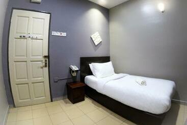 Jv Hotel @ Bandar Tasek Mutiara