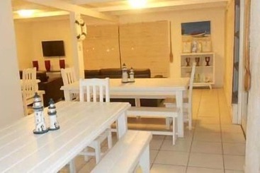 Saldanha Bay Accommodation   Hostel