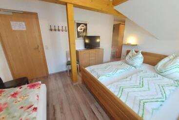 هتل آپارتمان Haus Sandlweber By Fis   Fun In Styria