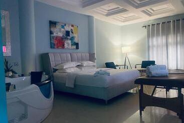 هتل Muse Boutique