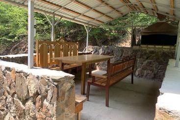 پانسیون Dilijan Vanoyi Dzor