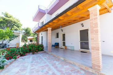 پانسیون Premier Guest House