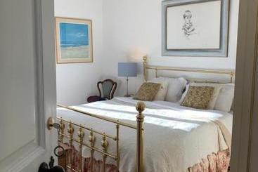 مبيت وإفطار Villa Inglese
