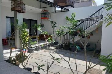 아파트 Oyo 90521 Rumah Ibu