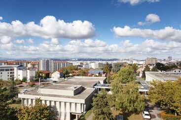 هتل آپارتمان Odalys City Lyon Bioparc