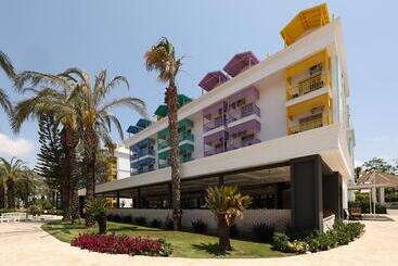 Crystal Paraiso Verde Resort & Spa Ultimate All Inclusive