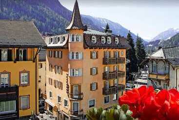 בית מלון כפרי Central