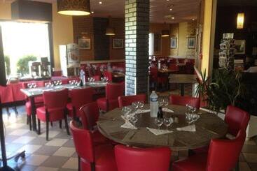 ホテル Crocus Caen Memorial