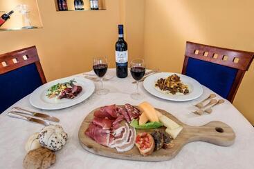 בית מלון כפרי Da Vinci