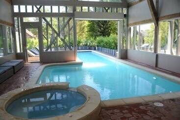 בית מלון כפרי Hôtel La Licorne & Spa