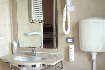 Santa Barbara Hotel & Apartments