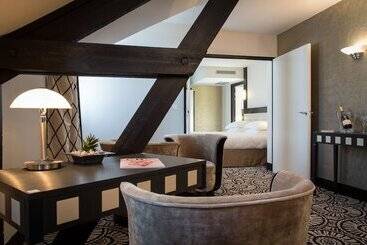 호텔 Jehan De Beauce   Teritoria