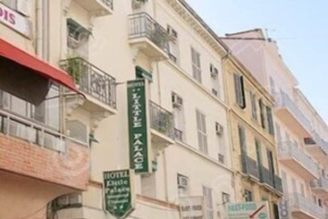 בית מלון כפרי Little Palace