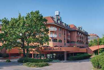 בית מלון כפרי NH Milano 2 Residence