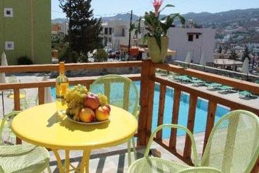 هتل Perla Apartments