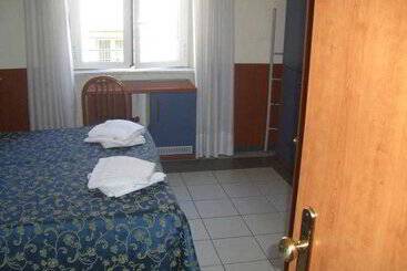 تختخواب و صبحانه Evergreen