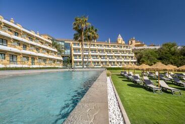 בית מלון כפרי Barcelo Jerez Montecastillo & Convention Center