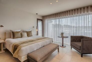 فندق Cap D Antibes Beach