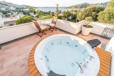 Elementa Boutique Hotel   Adults Only