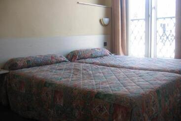 ホテル Ferney République