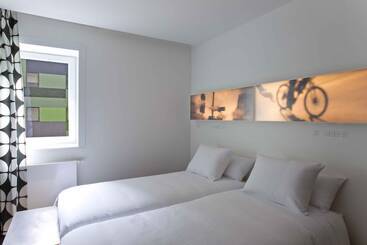 هتل Gat Point Charlie