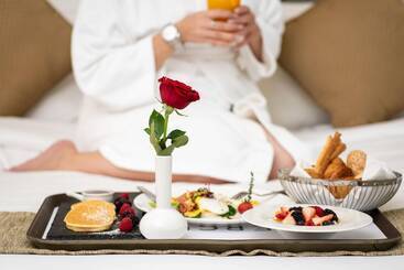 Mercure Gold Hotel Jumeirah Dubai By Accor