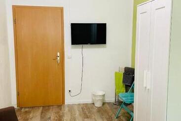 هتل Pension Kaffeefreunde