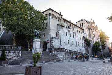 公寓 Kyriad Chambéry Centre   Hôtel Et Résidence