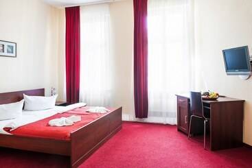 هتل Mikon Eastgate