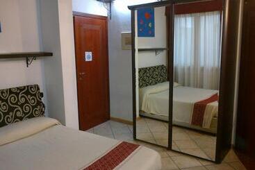 민박 Sardinia Domus