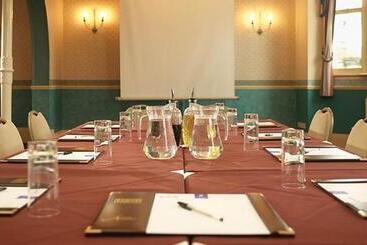 בית מלון כפרי Clifton