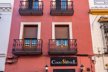 هتل Cool Sevilla