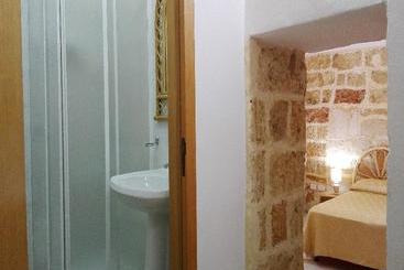 هتل B&b Dimora Vicolungo