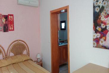 هتل B&b Dimora Vicolungo