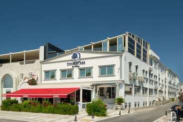Отель Doubletree By Hilton Bodrum Marina Vista