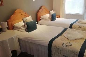 ホテル The Retreat Manor Spa