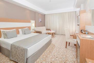 בית מלון כפרי Korel Thermal Resort
