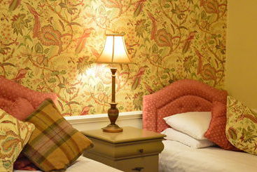 هتل Lonsdale House